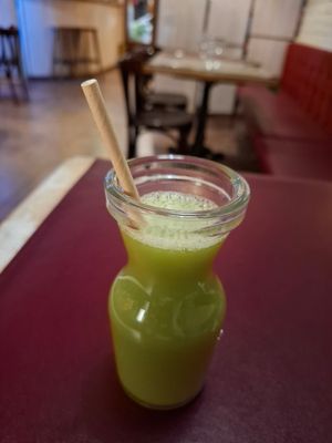 Juice at Biocenter - Pintor Fortuny in Barcelona