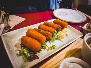 croquetas con buena textura at Biocenter - Pintor Fortuny in Barcelona