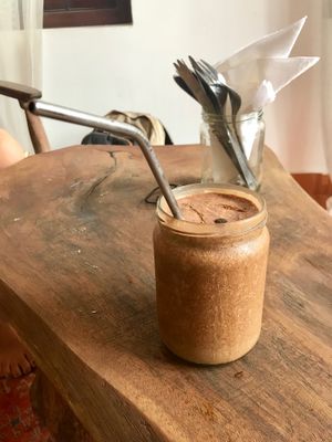The Kickstarter - coffee, cacao, coconut milk, date & cinnamon heaven at Nomad Café | Boutique in Weligama