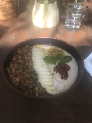 Smoothie bowl  at Nomad Café | Boutique in Weligama