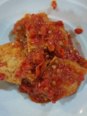 Tofu with tomato and chill sauce at Sumatra Restaurant in Phnom Penh