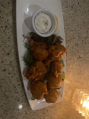 Buffalo cauliflower wings  at Ike's Bistro in Oranjestad