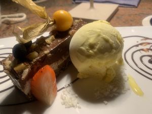Caribbean Snickers with Mango Ice Cream  at Ike's Bistro in Oranjestad