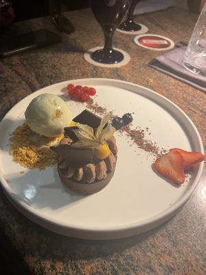   at Ike's Bistro in Oranjestad