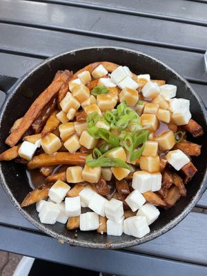   at L'Gros Luxe - Duluth in Montreal