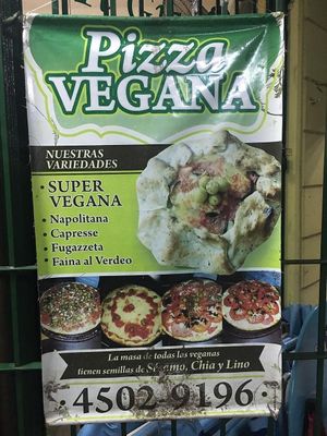 Pizza Vegana at il Giardino di Devoto in Buenos Aires