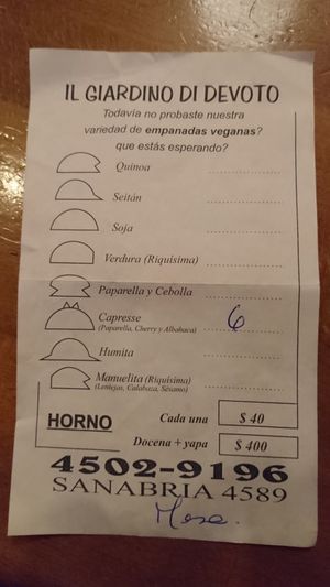 the options of vegan empanadas at il Giardino di Devoto in Buenos Aires