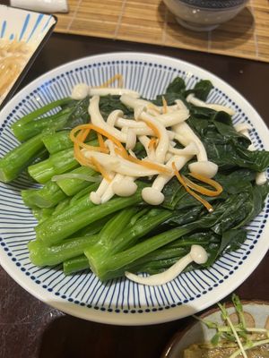 Seasonal vegetable w mushroom  at LockCha 樂茶軒 - Admiralty in Hong Kong Island