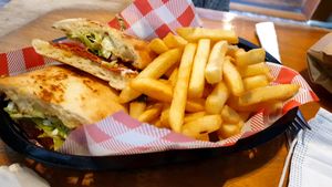 Vegan BLT at BT Dubs Cafe in Warburton