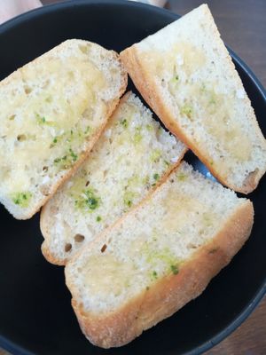 Delicious garlic bread at Amore in Newcastle-under-lyme