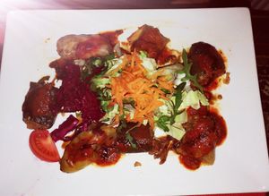 mit Reis gefülltes Gemüse at Cedar's in Loerrach