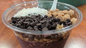 BYO bowl at Raw Juice Cafe in Flagler Beach