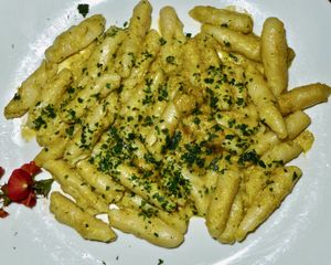 Al pesto di agrumi - citrus pesto with basil, macadamia nuts, orange and grapefruit, served with cavicchi pasta at Casa Rossa in Zomba