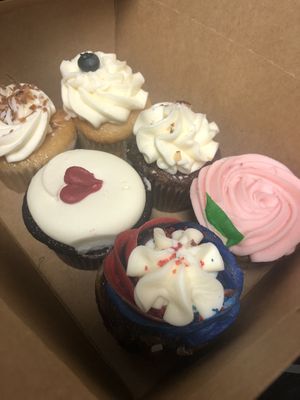 Cupcakes! at City Cakes Bakery & Cafe in Midvale