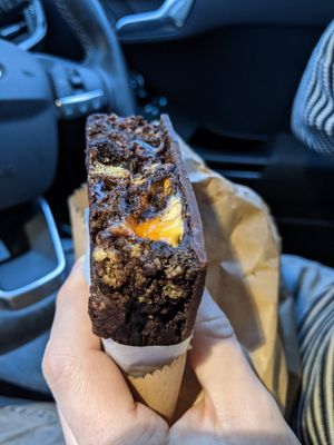 Honeycomb tiffin at Meadow Road Coffee in Glasgow