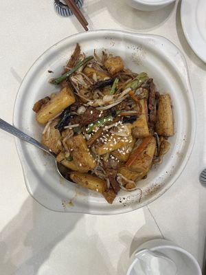 Rice noodle roll hotpot   at Sino Vegetarian Restaurant 大中華素食 in Kowloon