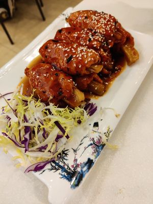 BBQ "pork" spare ribs at Sino Vegetarian Restaurant 大中華素食 in Kowloon