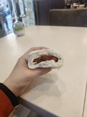 Char siu bao at Sino Vegetarian Restaurant 大中華素食 in Kowloon