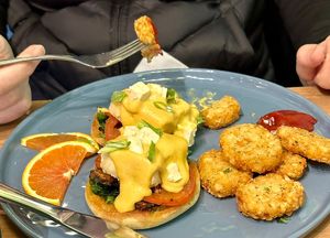 Florentine Bennie  at Bravocados in Tofino