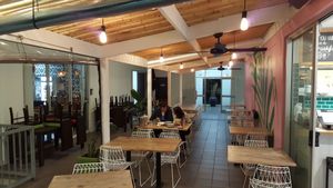 Outside at Pawpaw Cafe in Woolloongabba