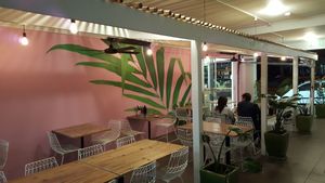 Outside at Pawpaw Cafe in Woolloongabba