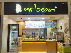 Shop front at Mr Bean - Tai Seng St in East Singapore