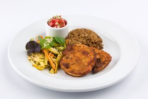 weekly special - Stir fried tofu with pico de gallo and veggie juliannes at Herbario in Medellin