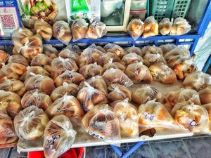 Assorted fresh bread daily at Gerai Makanan & Minuman Man Hee Stall in Johor Bahru
