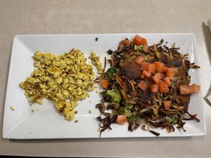 Gardeners hash browns with tofu scramble (extra $2.50 for scramble)  at Noble Restaurant in Wyoming