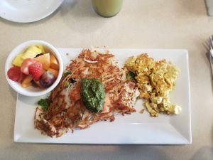 gardener's hashbrowns with tofu scramble and fruit at Noble Restaurant in Wyoming