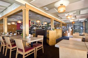  at Hugo's Restaurant - Studio City in Studio City