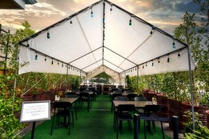  at Hugo's Restaurant - Studio City in Studio City