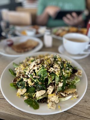 Vegan breakfast salad with tofu  at Hugo's Restaurant - Studio City in Studio City