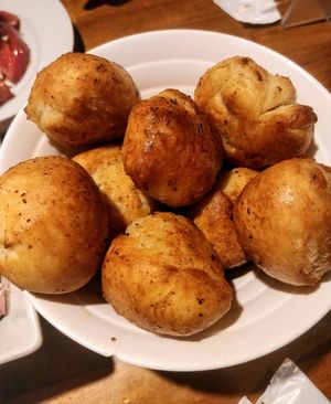 Garlic bread marbles at Pizzakaya in Tokyo
