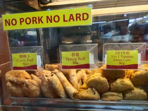 No pork no lard at Delisnacks 德利食 - Blk 527 AMK Ave 10 in Northeast Singapore