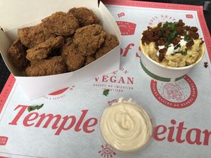 Popcorn chicken and regular mac’n’cheese at Temple of Seitan - Camden in North West London