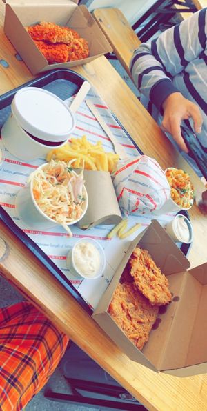 Two piece, wings, coleslaw, mac n’ cheese. 😍 at Temple of Seitan - Camden in North West London
