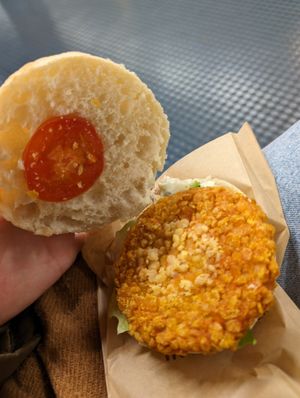 Plant based crunchy chicken at backWERK in Cologne