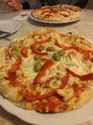 Vegan pizza at Pizzeria Cricek in Trebnje