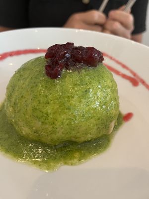 VEGETARIAN- goats cheese and walnutts  at häppies in Berlin