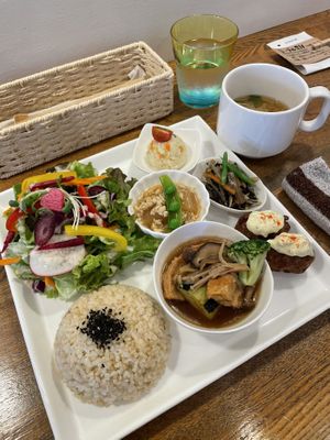 Mahaloha plate at Vegetable Cafe Mahaloha in Tatebayashi