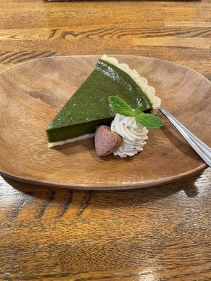 Matcha walnut tofu cake at Vegetable Cafe Mahaloha in Tatebayashi