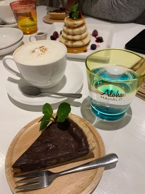 Chocolate tart, soy latte and pancakes  at Vegetable Cafe Mahaloha in Tatebayashi