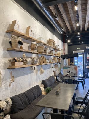 Ambient  at Eight - The Health Lounge in Lisbon