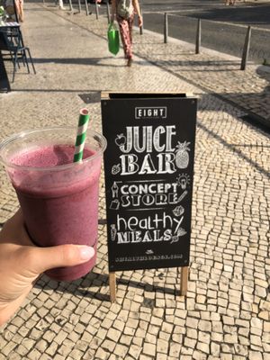 Berry smoothie  at Eight - The Health Lounge in Lisbon