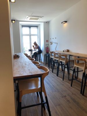 Upstairs area at Eight - The Health Lounge in Lisbon