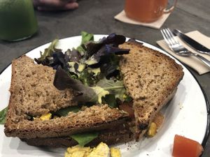 I had the toast with scrambled tofu which was good, but was really just scrambled tofu. Expected it to taste like scrambled egg. Hubby had the „Tundra“ which I liked a lot! at Eight - The Health Lounge in Lisbon