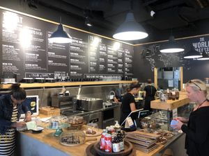 Lots of options at Eight - The Health Lounge in Lisbon