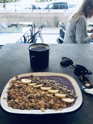 Vanilla sky and blueberry muffin granola at Eight - The Health Lounge in Lisbon