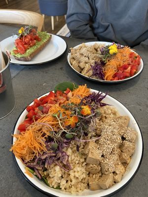 asian bowl at Eight - The Health Lounge in Lisbon